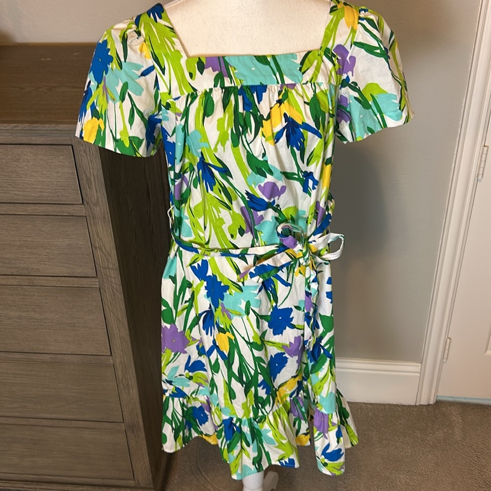 Maggy London | Soft White Floral Short Puff Sleeve A-Line Pockets | 10 - Picture 3 of 13